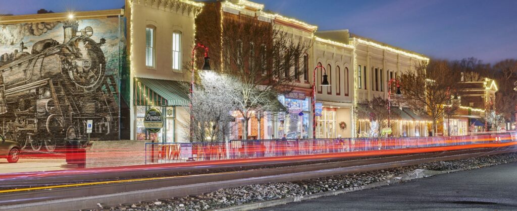 Historic Ashland, VA at night with Carrier Offload using Aura Wireless Apogee