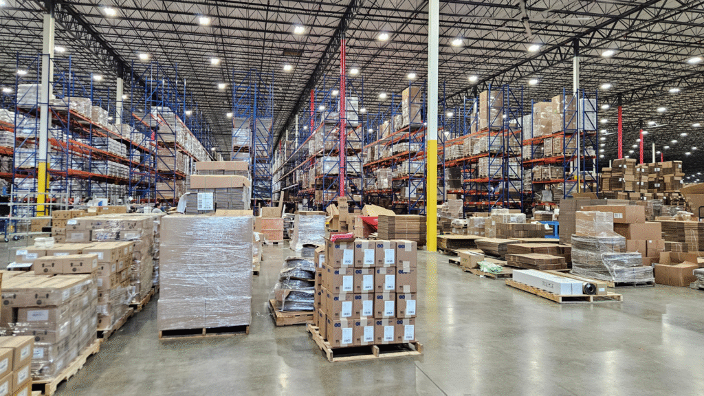 Legendz Way Distribution Services in Midlothian Texas has 3 Apogee 180s in 730,000 sq ft warehouse to provide wall to wall wifi coverage